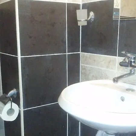 Prt Rainbow Pensión 2*