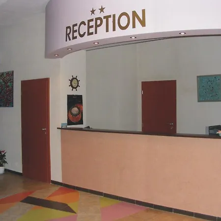 Pensión Prt Rainbow 2*